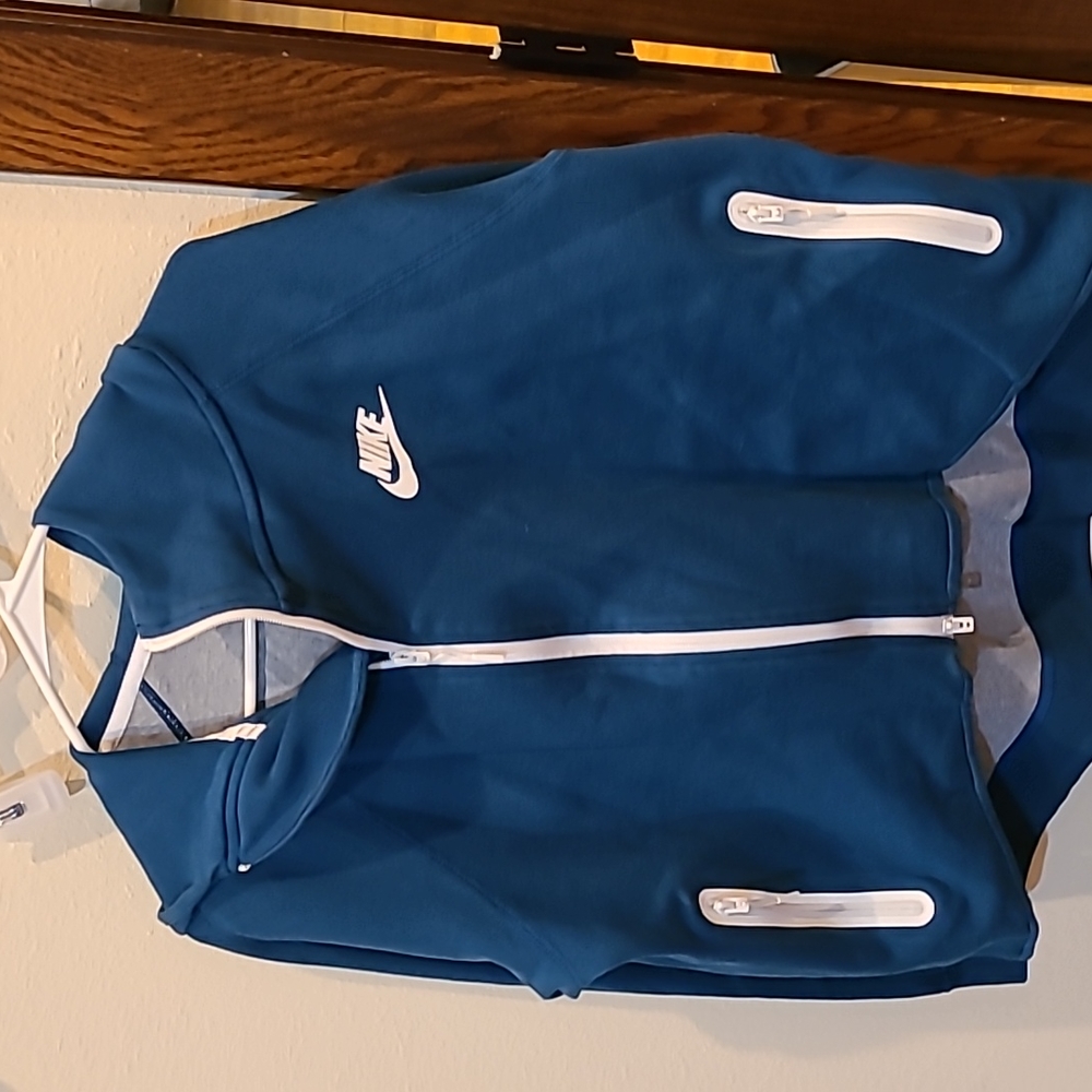 Womens Nike Zip Up